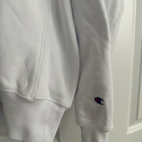 White hooded sweatshirt - Picture 2 of 4